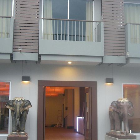 Mawin Hotel Chiang Mai Exterior foto